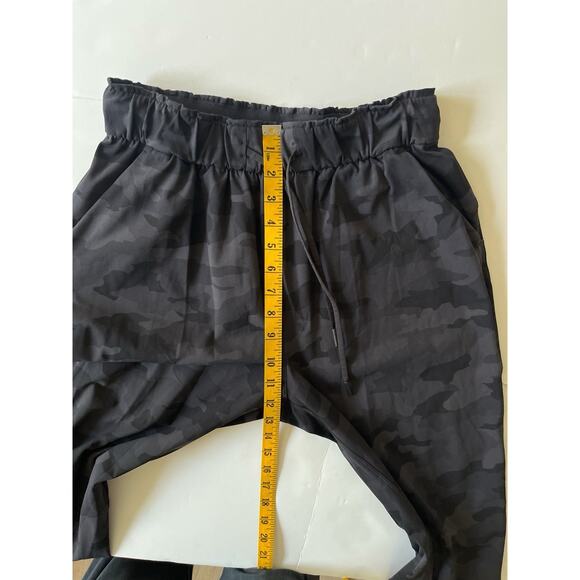 Lululemon Heritage 365 Joggers Pants Women 6 Camo Deap Coal Full Length Pockets - Picture 9 of 10